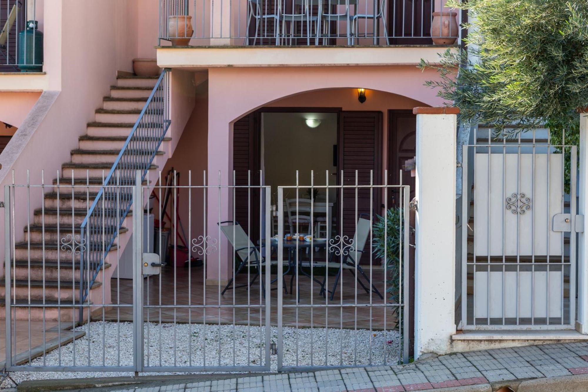 Bynos For Two Apartman Santa Maria Navarrese Kültér fotó